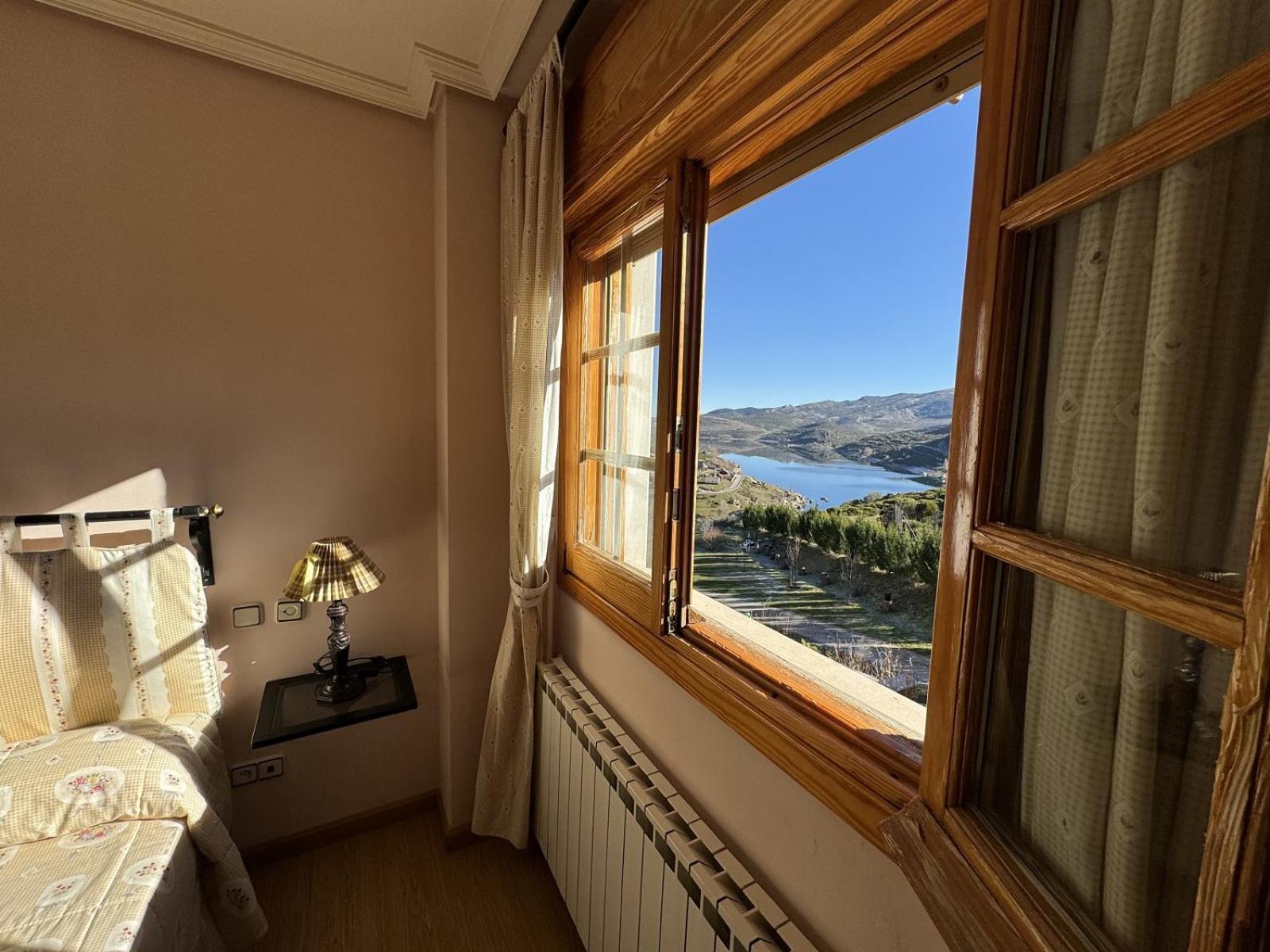 Hotel Pico Espiguete Alba de los Cardaños المظهر الخارجي الصورة