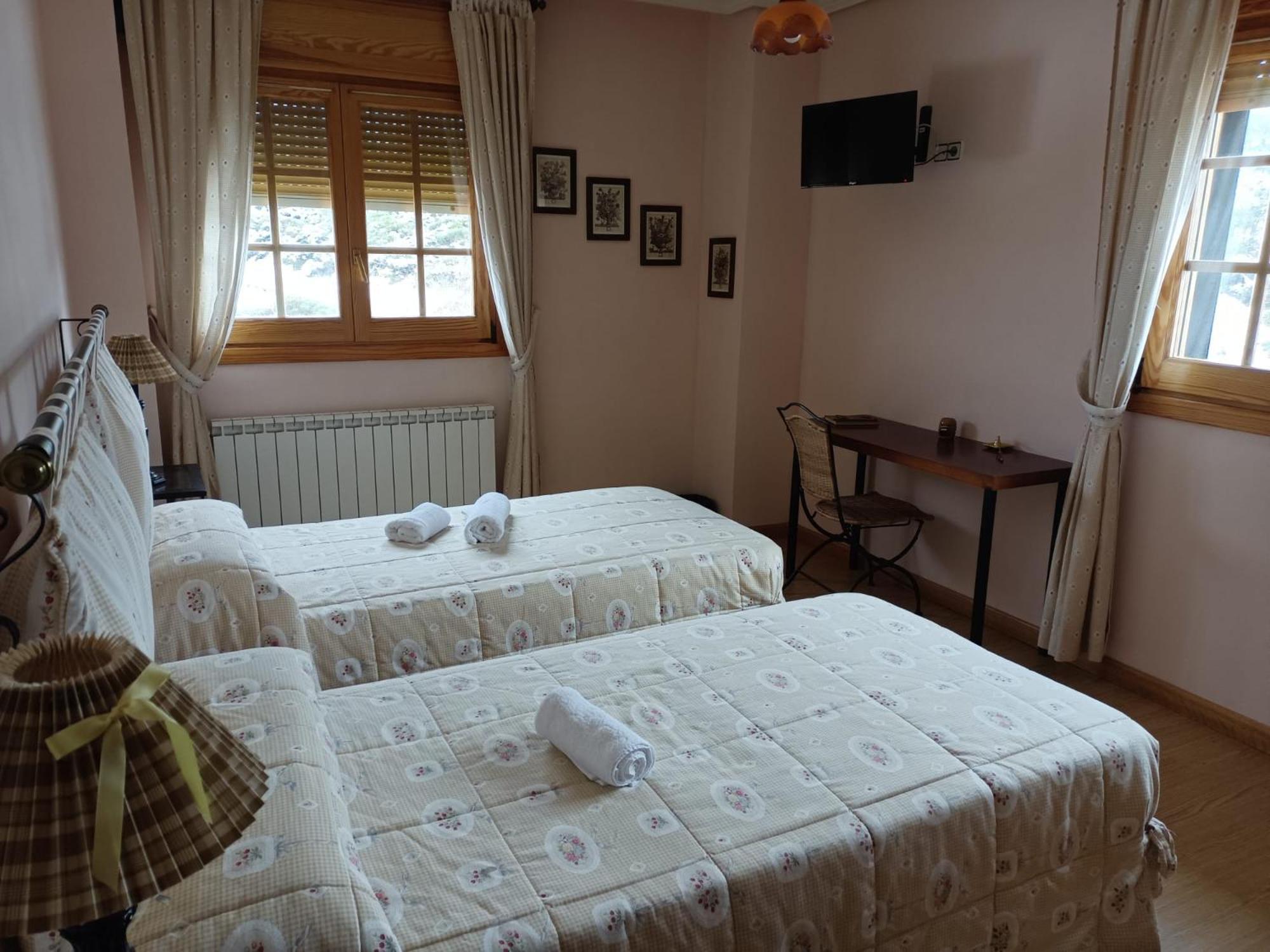 Hotel Pico Espiguete Alba de los Cardaños المظهر الخارجي الصورة
